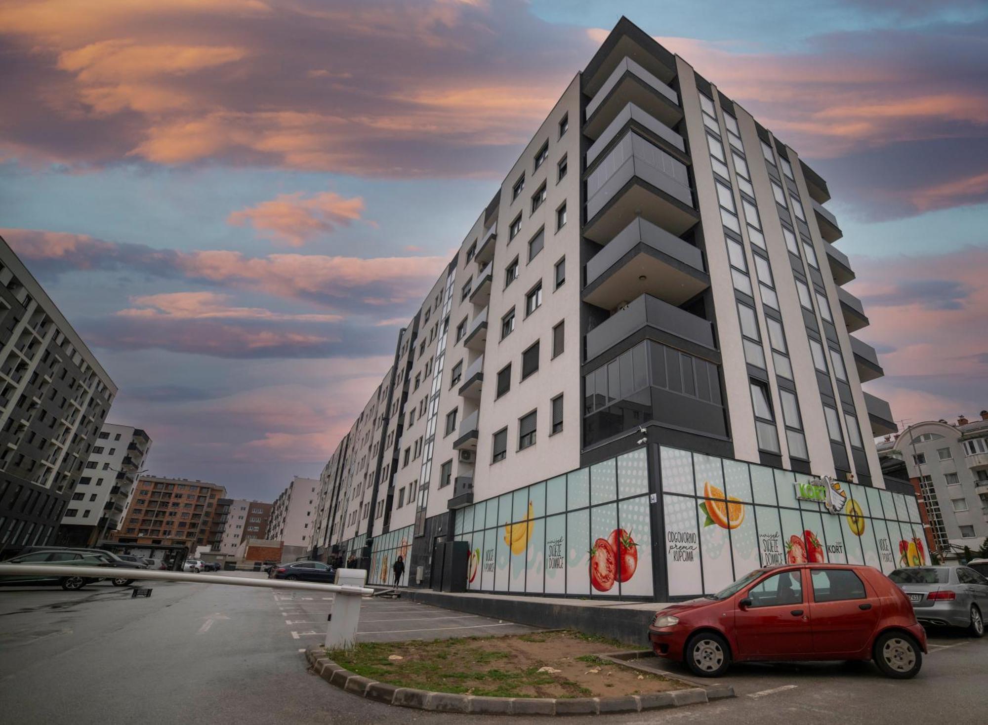 Apartment 5 Star Lukavica Exterior photo